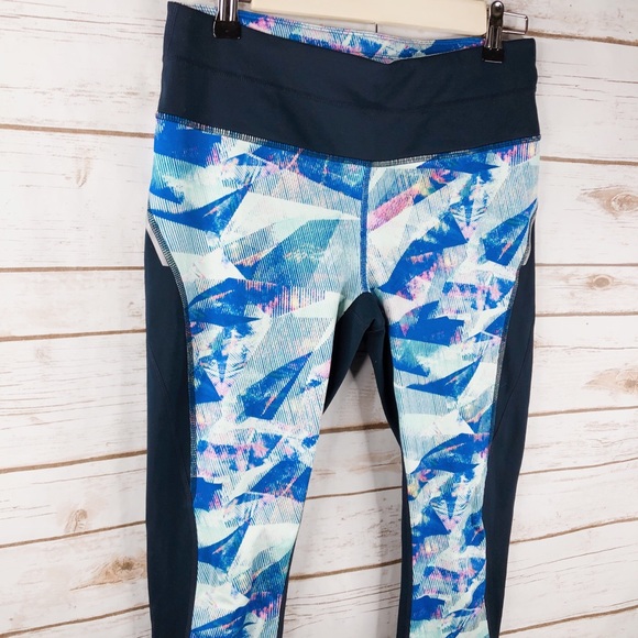 Athleta blue pink geometric print athletic legging - Picture 2 of 8